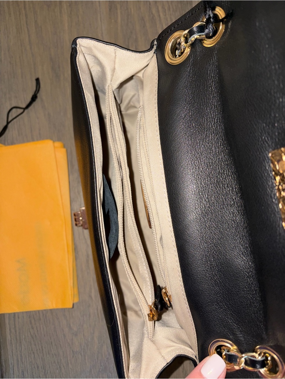Valentino Alice Signature Shoulder Bag NWT - Picture 10 of 10